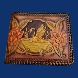 Vintage 1970s Handtooled Leather Floral Swan Design Bi-fold Wallet